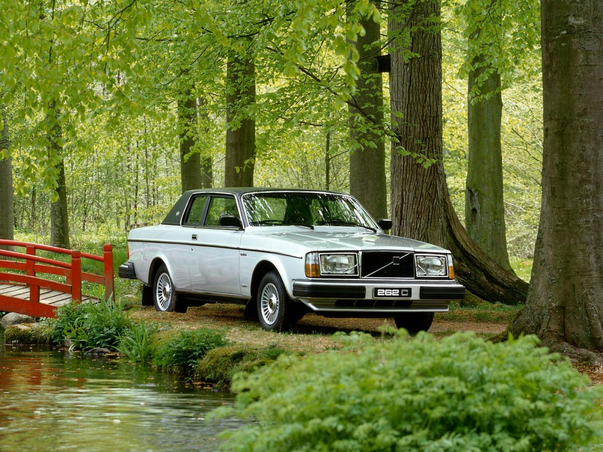 Volvo 260 technical specifications and fuel economy
